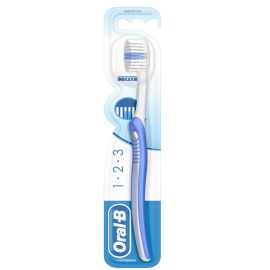 Oral-B Indicator 35 Toothbrush - Medium - Color May Vary